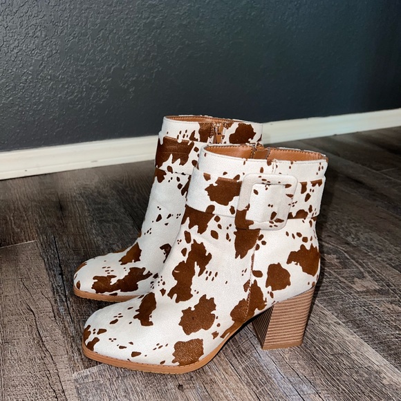 Cow Print Booties - Picture 5 of 8